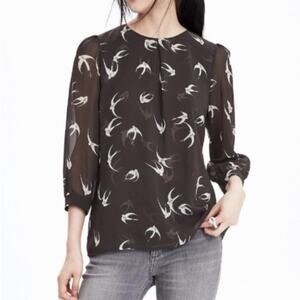 Banana Republic | Swallow Bird Print Blouse Top 3/4 Sleeves Gray White Petite M